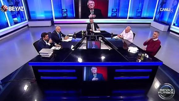 Beyaz Futbol devam etme kararı mı aldı? Peki kim eksik? Ahmet Çakar o isme çağrı yaptı! "Milyonlar seni bekliyor"