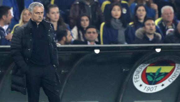 Jose Mourinho ilk kararını verdi... Sezon başlamadan biletini kesti!