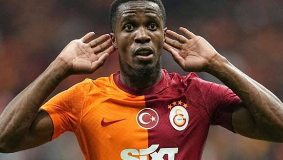 Wilfried Zaha'dan Galatasaray kararı