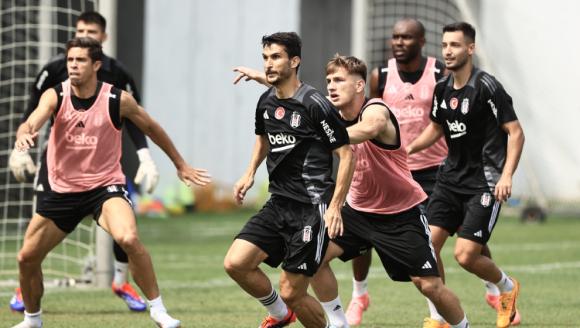 Beşiktaş'ta iki ayrılık! O futbolcuların sözleşmeleri feshedildi