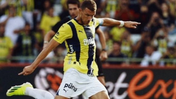 Fenerbahçe rakibiyle yenişemedi! Tek gol Edin Dzeko'dan