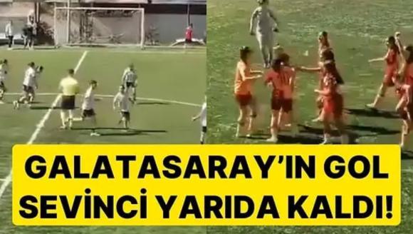 Galatasaray'ın gol sevinci yarıda kaldı! Hakemin düdüğü çalmasıyla Beşiktaşlı oyuncular santradan gol attı