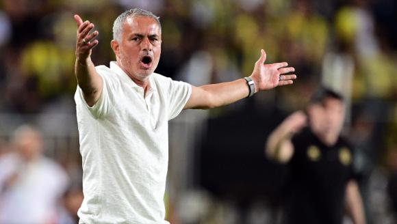 Fenerbahçe'de Lille maçı sonrası karar verildi! Mourinho yıldız orta sahayı istiyor