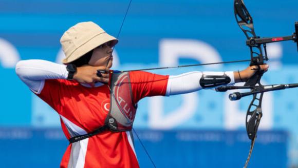 Milli Okçu Elif Berra Gökkır, Paris'e çeyrek finalde veda etti