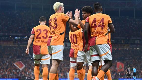 Galatasaray derbiye lider olarak gidiyor!