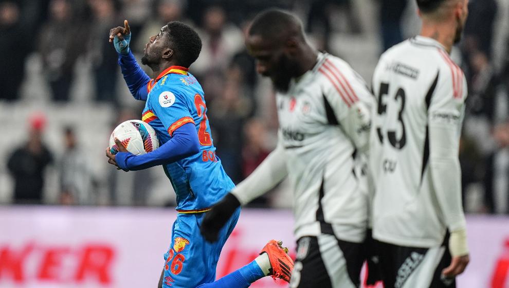 Beşiktaş ağır darbe aldı! Öne geçtiği karşılaşmada mağlup oldu!