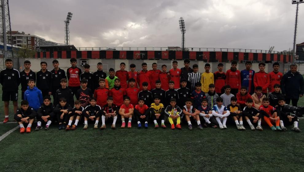 TFF U14 milli takım seçmeleri Van'da yapıldı