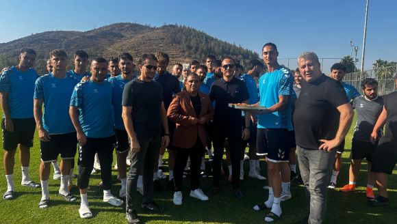 Söke 1970 Spor Kulübü'ne baklavalı moral