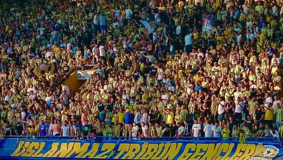 Fenerbahçe taraftar grubundan Beşiktaş maçı kararı! 